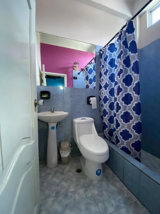 Hostal Puerto Azul Манта Екстериор снимка