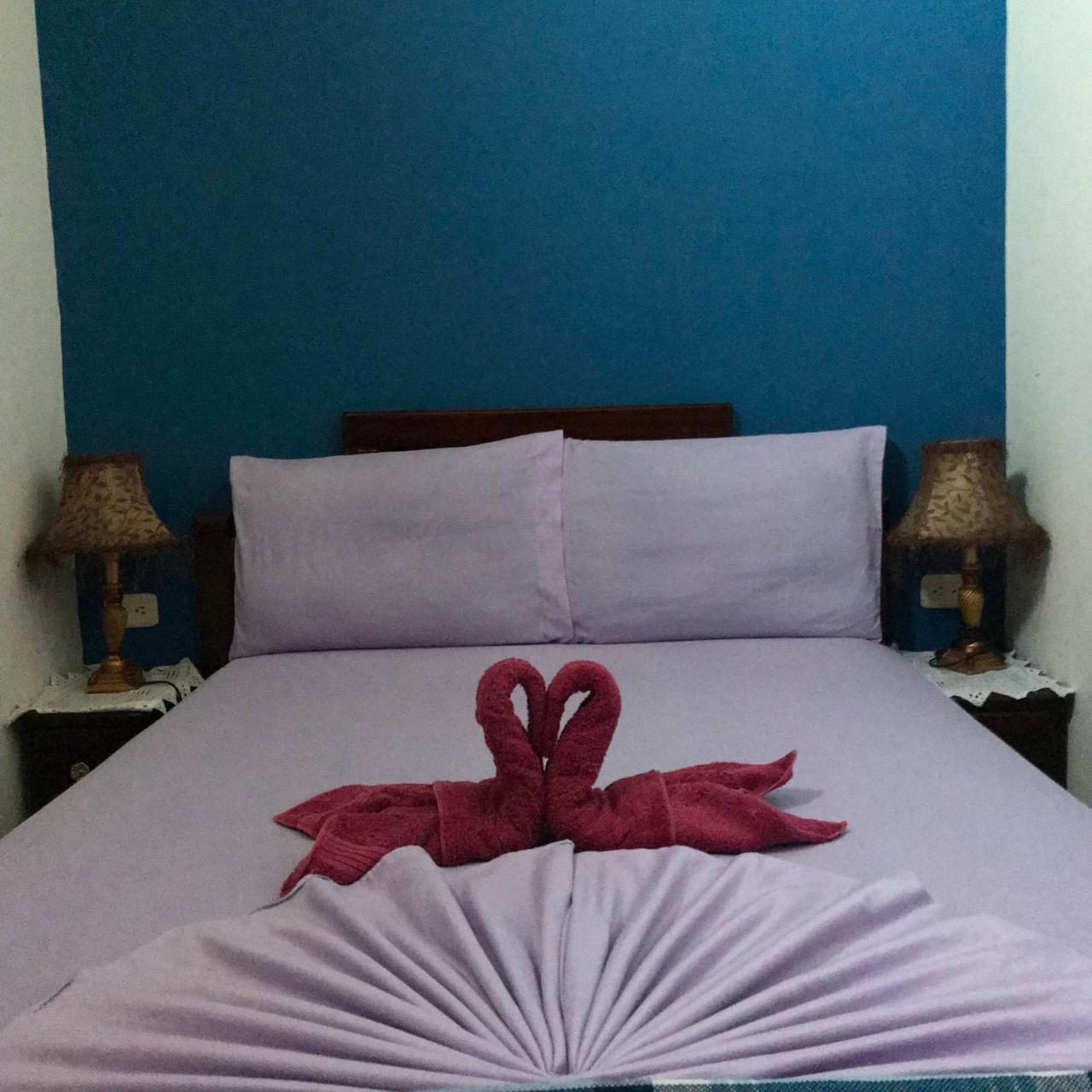 Hostal Puerto Azul Манта Екстериор снимка